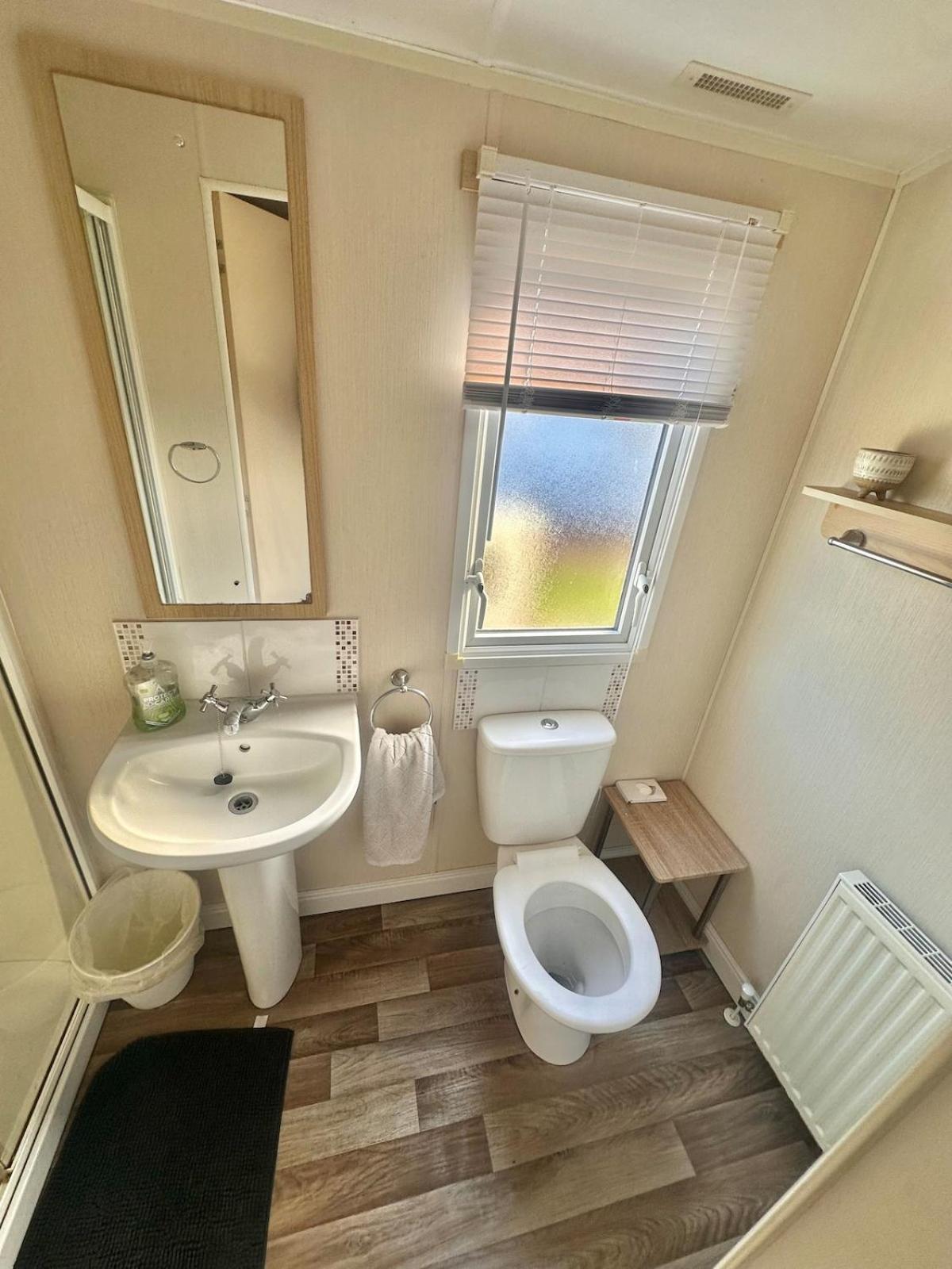 Two Bedroom Willerby Parkhome In Uddingston, Glasgow Exterior foto